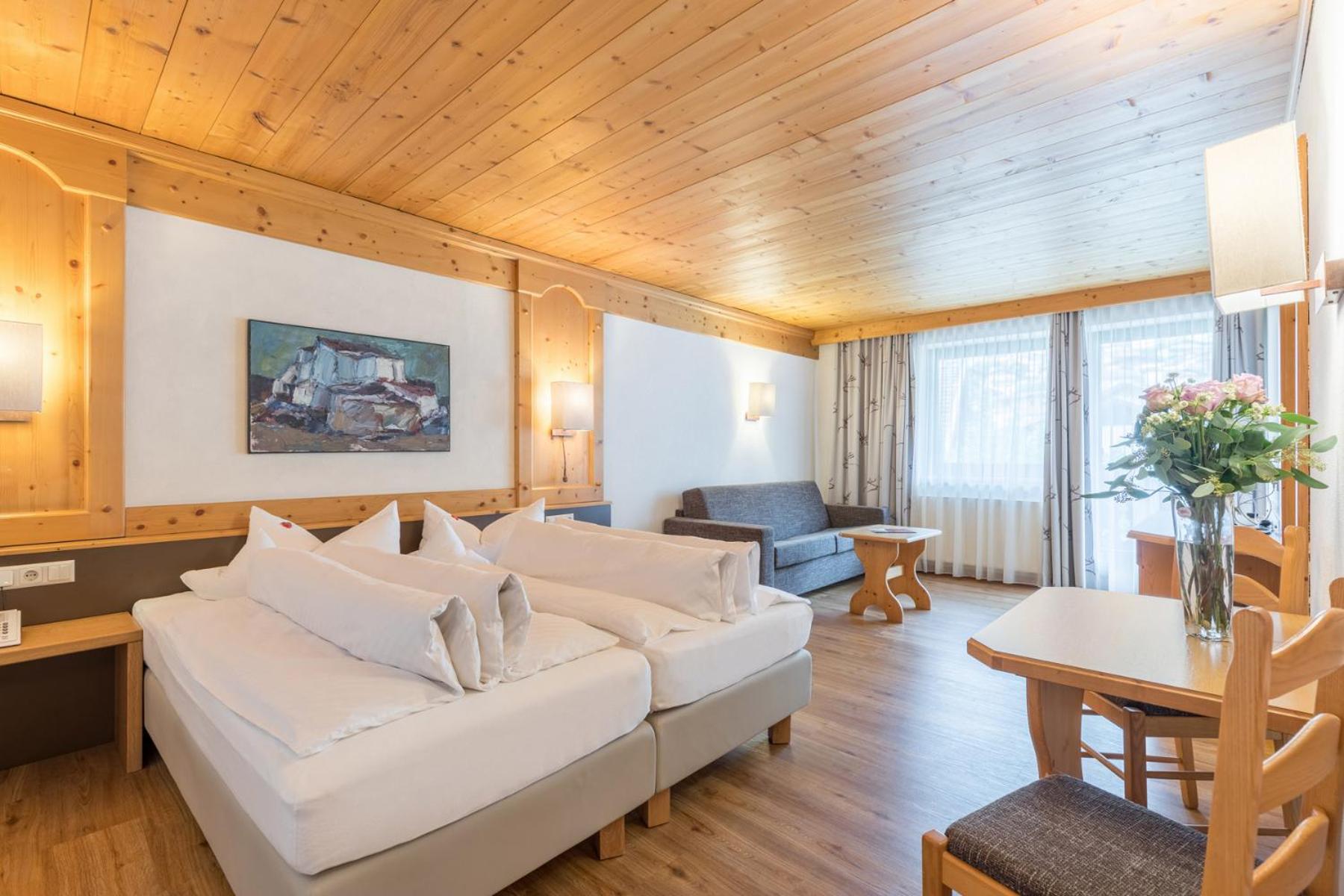 Hotel Burgstall Neustift im Stubaital Room photo