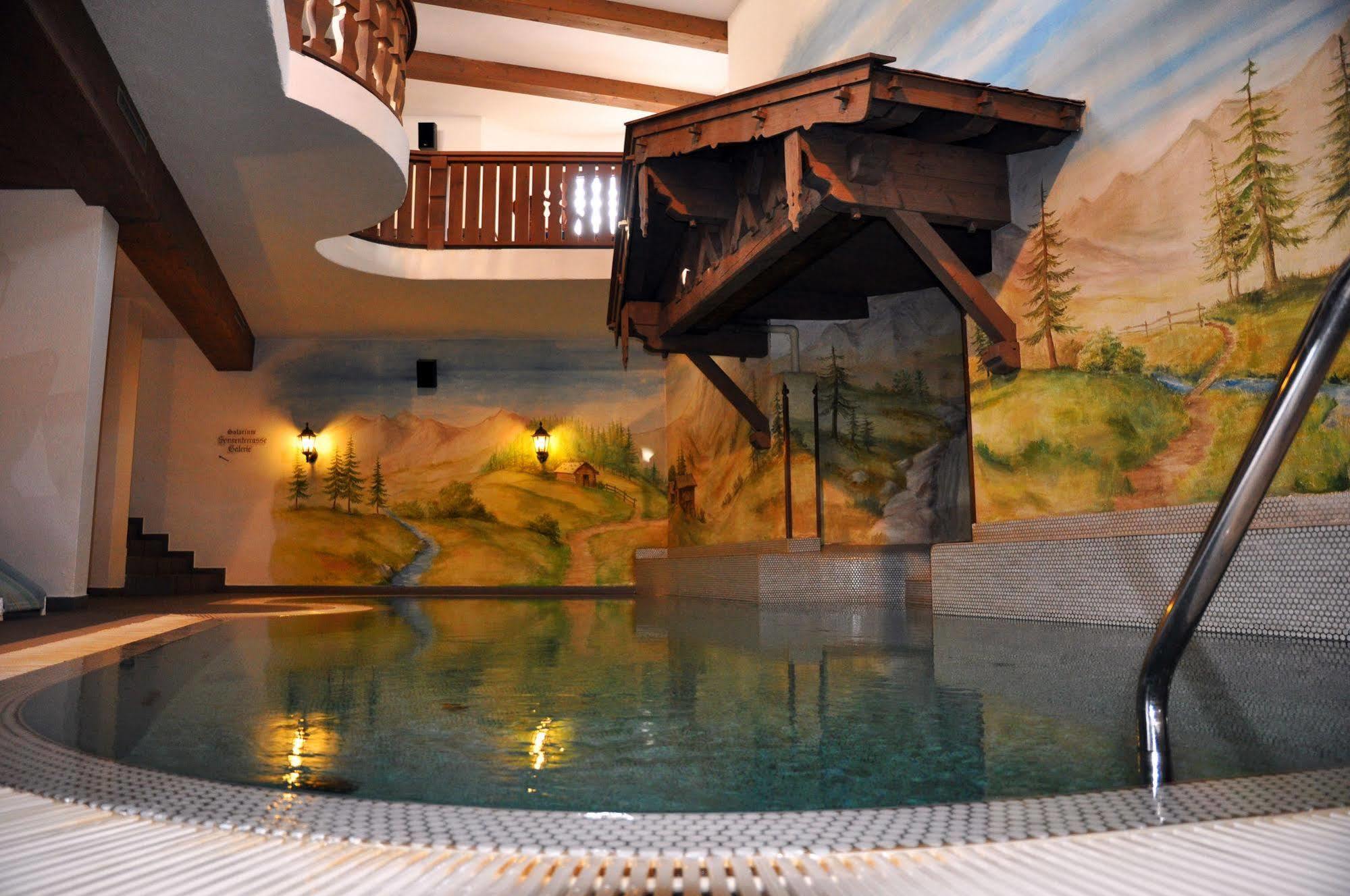 Hotel Burgstall Neustift im Stubaital Exterior photo